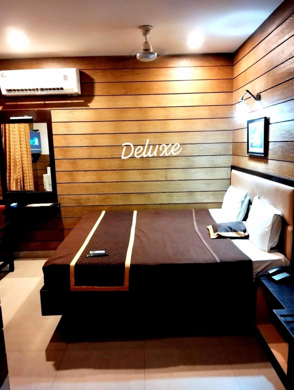 Sri Arulmuthu Residency Hotel Madurai Exterior photo